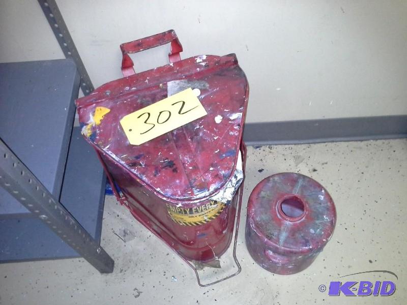 lot 302 image: Oily Waste Can