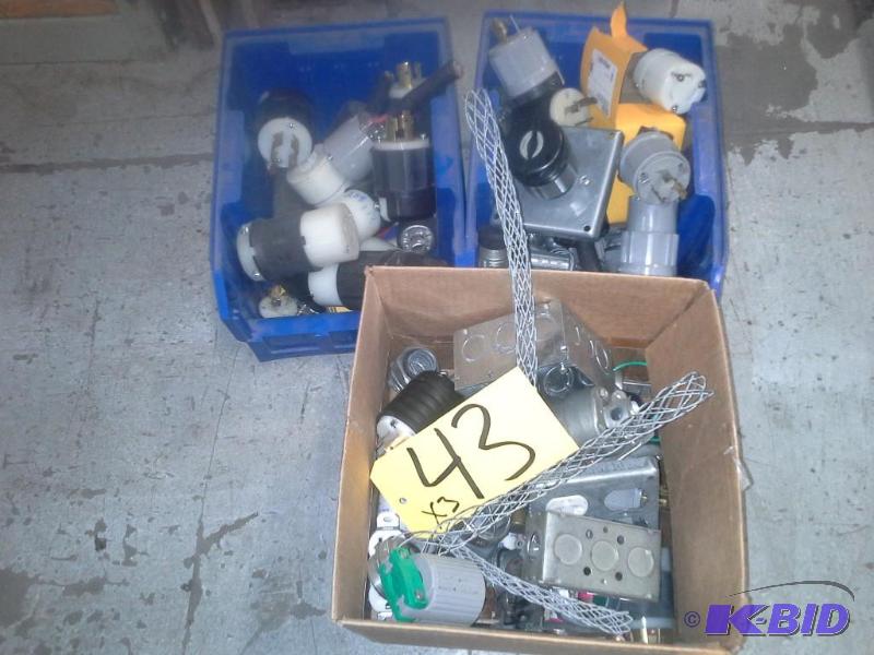 lot 43 image: Electrical Plugs