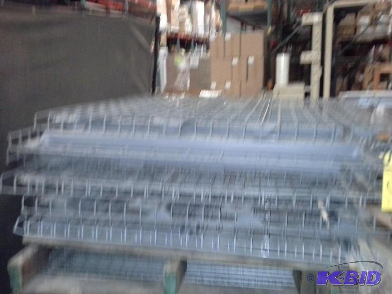 lot 48 image: Wire Decking,