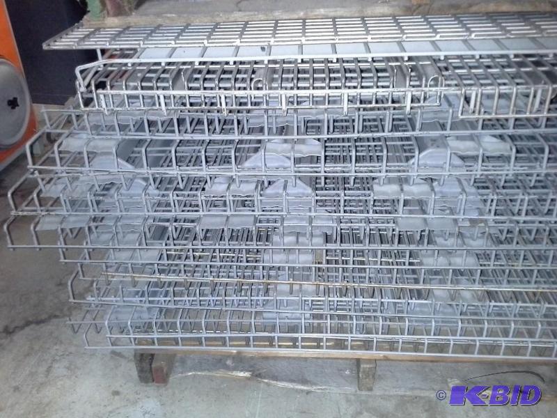 lot 49 image: Wire Decking