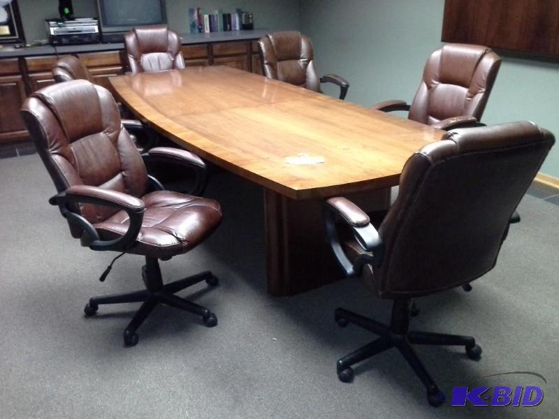 lot 582 image: Conference Table And 6 Chairs
