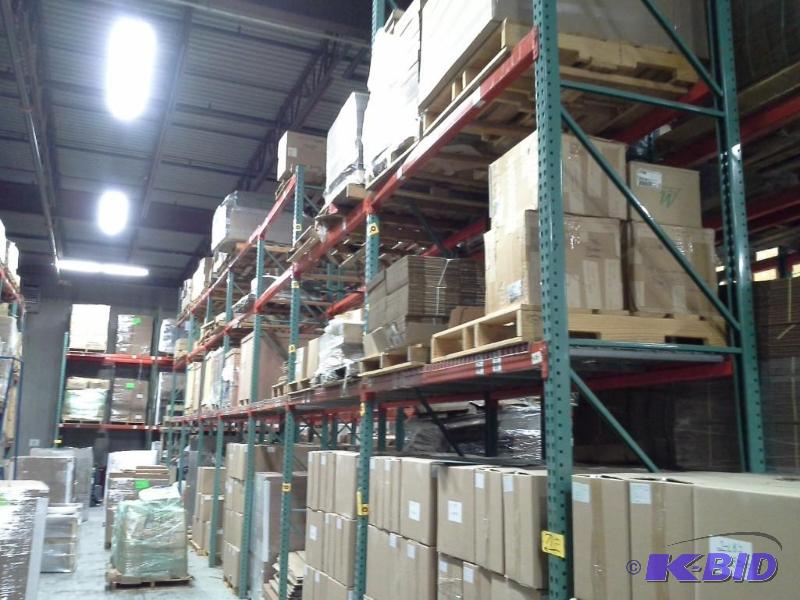 lot 71 image: Pallet Racking, Teardrop Style