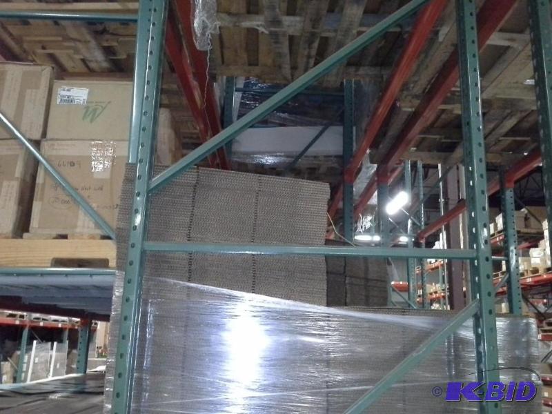 lot 72 image: Pallet Racking, Teardrop Style