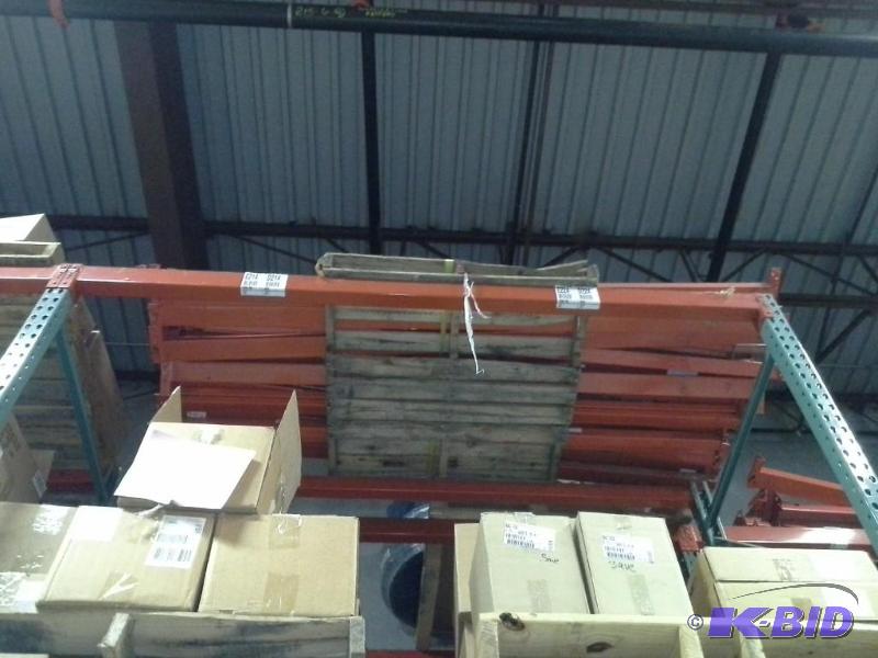 lot 75 image: 18 Beams