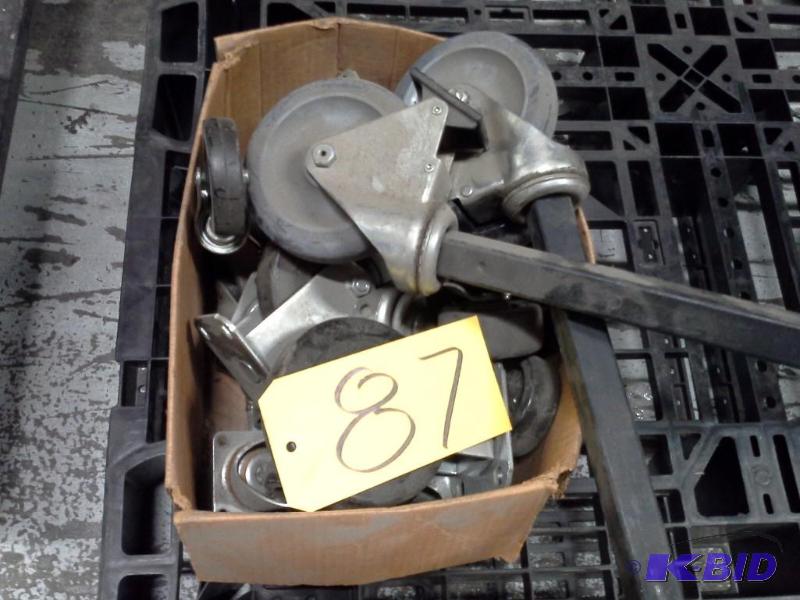lot 87 image: Box Lot Of Casters