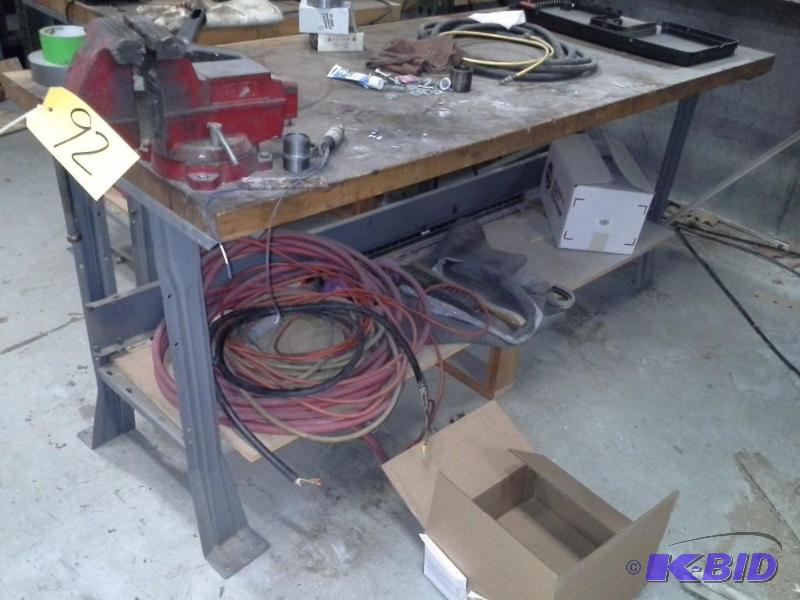 lot 92 image: Bench With Vise.
