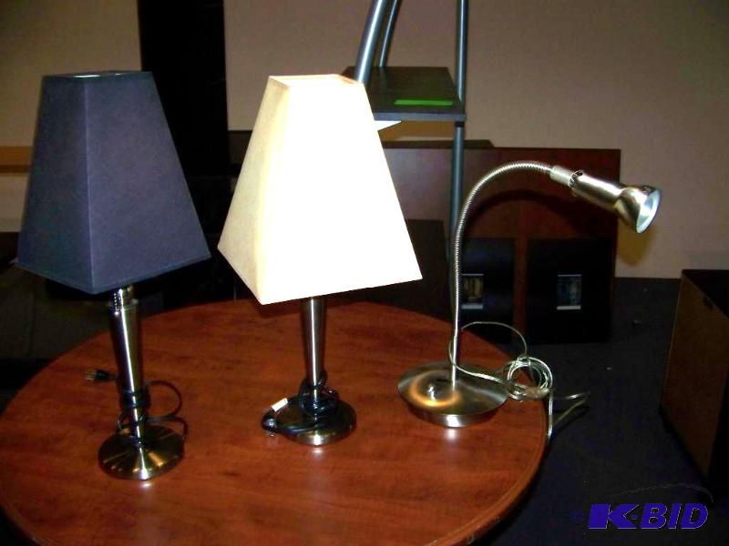 lot 101 image: (3) Office  Desk  Decorative  End Table Lamps