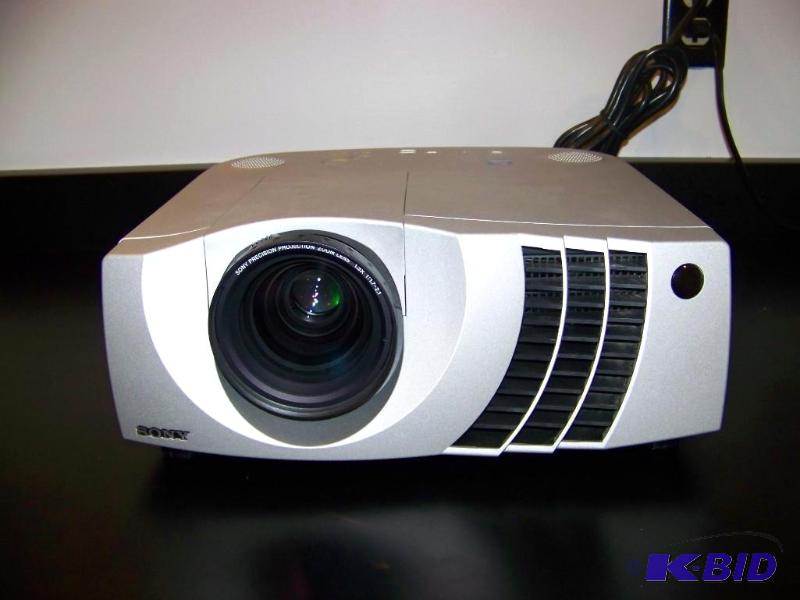 lot 2 image: Sony, VPL-PX21, LCD Projector