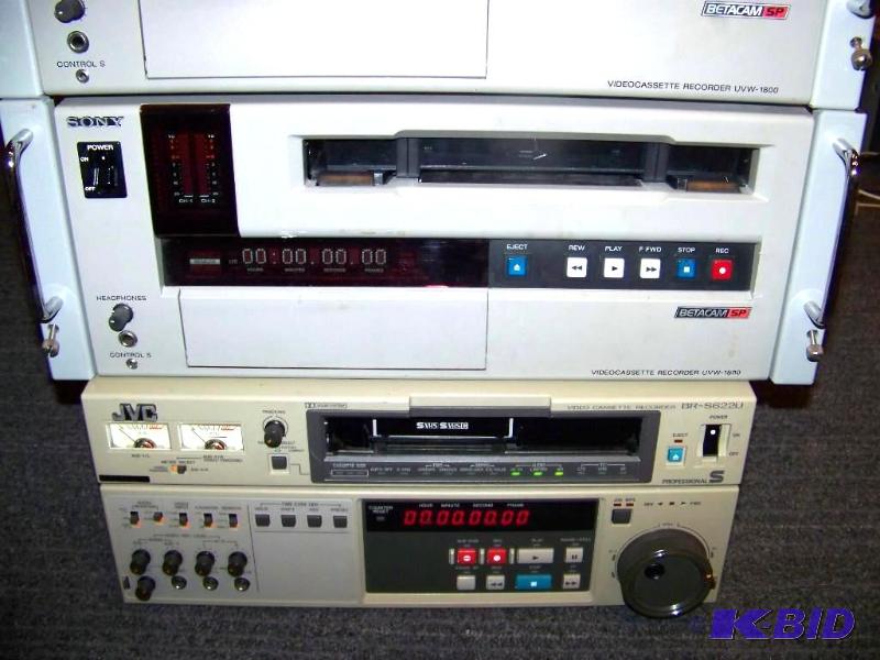 lot 22 image: Sony and JVC, Professional, Video Cassette Recorders