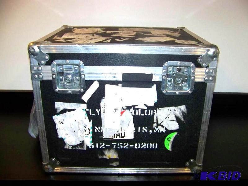 lot 39 image: ATA Rated, Hard-Sided, Padded inside, Travel  Shipping Case