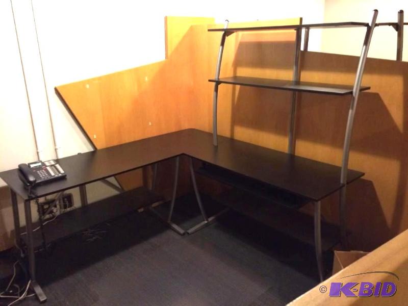 lot 44 image: Sturdy, Stylish, Ergonomic Work Desk