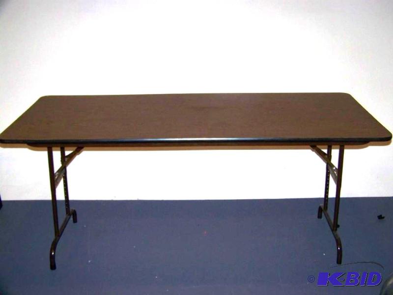 lot 50 image: Folding Table