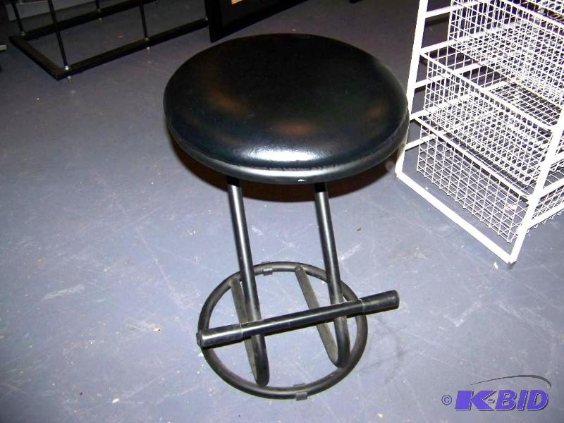 lot 71 image: Desk Stool with foot rest bar