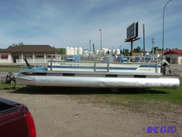 1986 Werres 24ft. Pontoon Boat