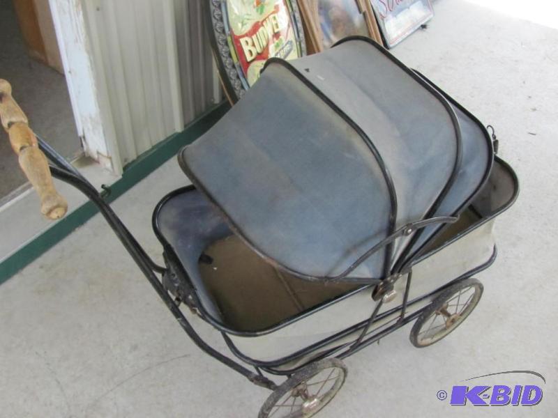 old baby carrage&nbsp nice shape f...