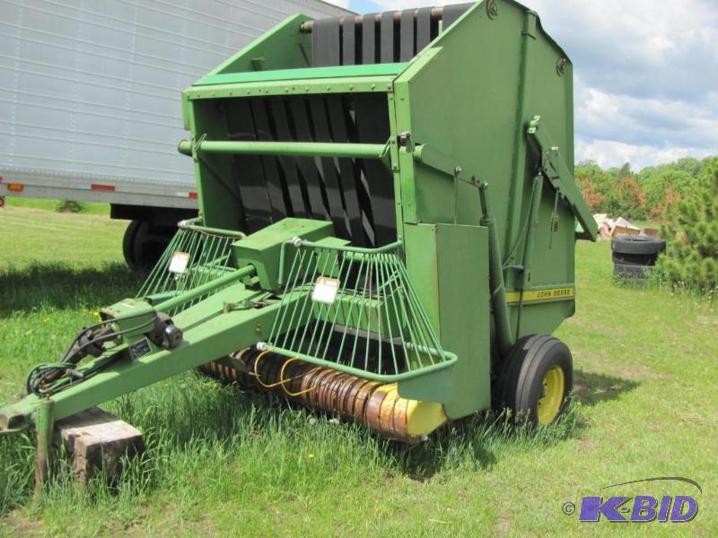 Used &nbsp510 John Deere round bai...