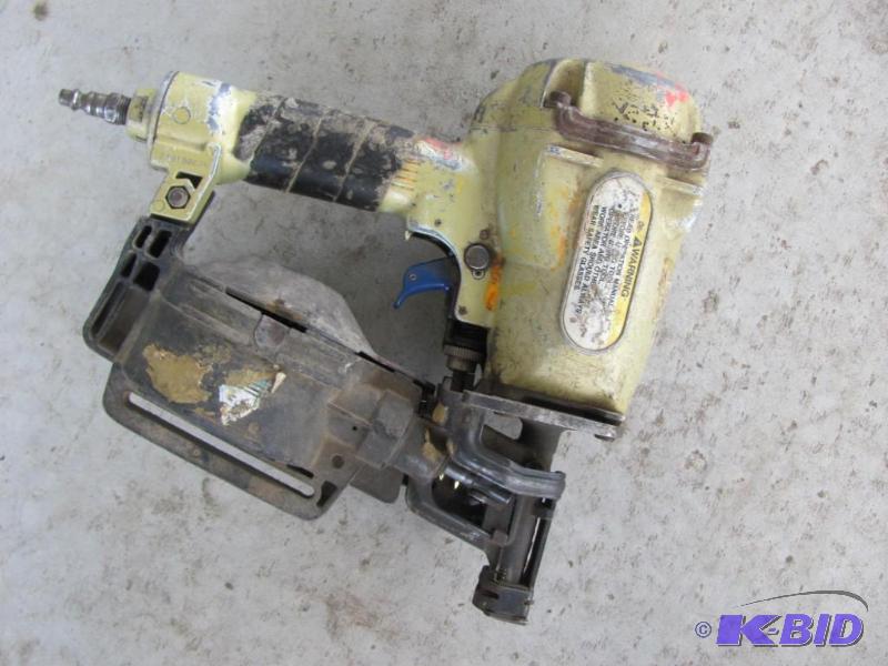 used Max coil roofing nail gun 450R...
