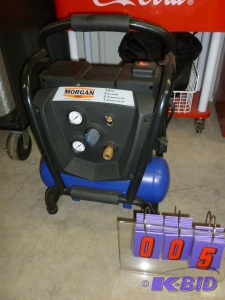 lot 5 image: Morgan 1 hp, 2 gallon air compresso...