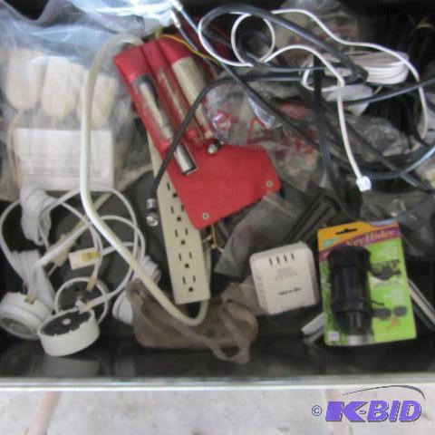 lot 100 image: Hardware