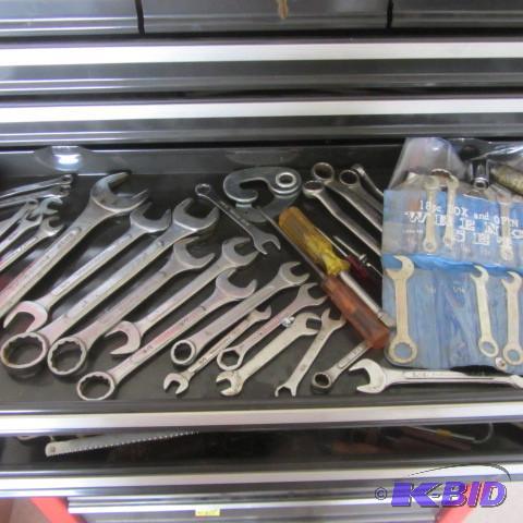 lot 102 image: Wrenches, Sockets