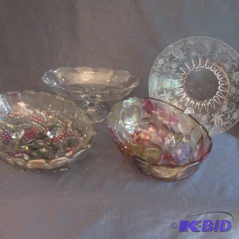 lot 23 image: Fruit Bowls