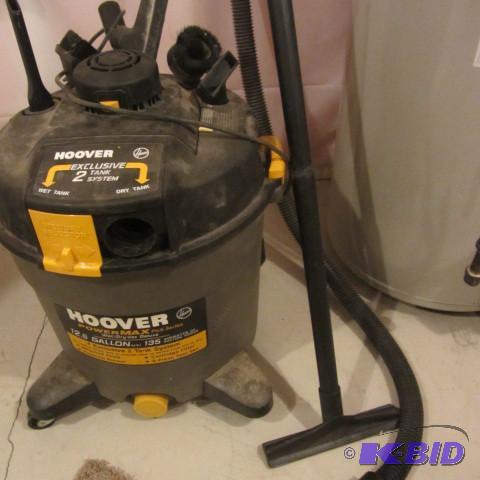 lot 67 image: Hoover Wet Dry Vacuum