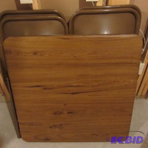 lot 69 image: Card Table Set