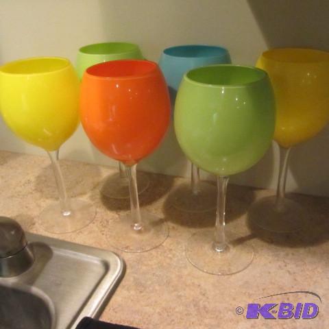 lot 74 image: Retro Stemware