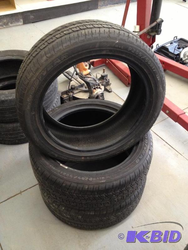 Goodyear Eagle RS-A P20550R17 Tires, Set of 3