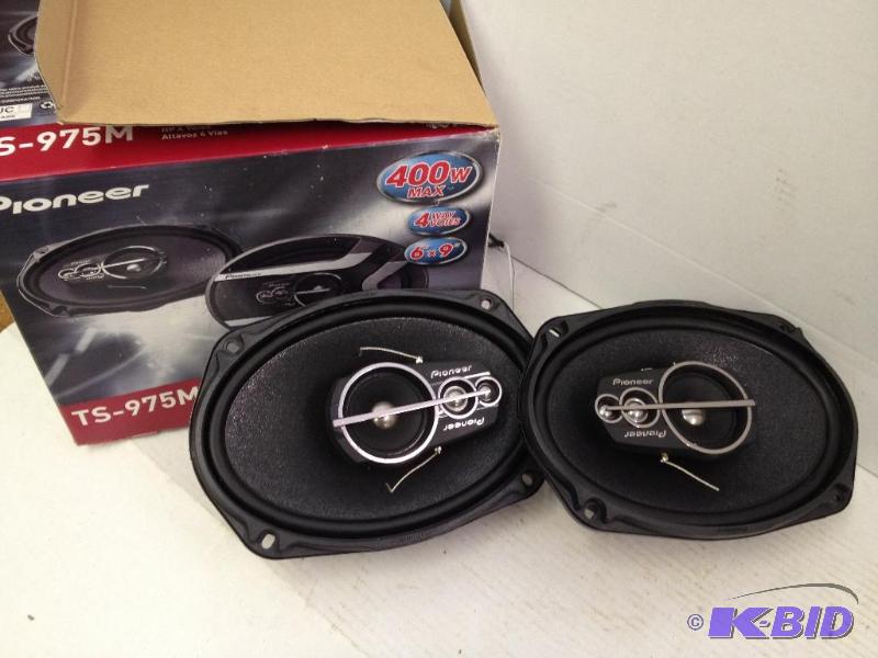 Set of 2 Pioneer 6x9 with Tweeters