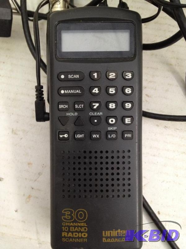 Uniden Bearcat 30 Channel 10 Band PoliceWeather Scanner