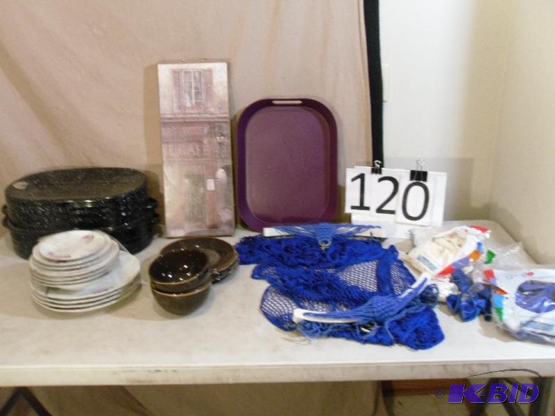 lot 120 image: Roaster Pan, Picture, Hammock, Chin...