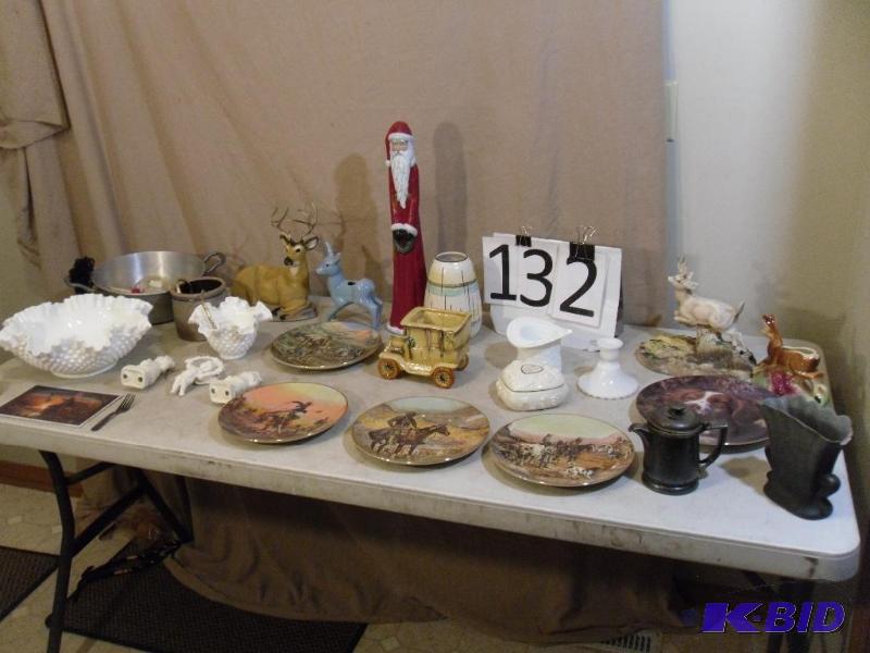 lot 132 image: Lot of Assorted Antiques and Collec...