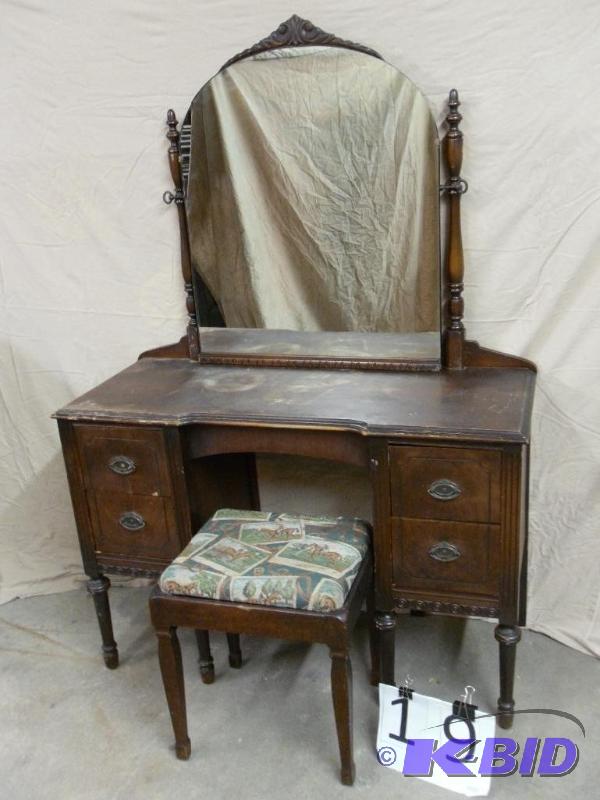 lot 19 image: Old Wood Dressing Table with 4 Draw...