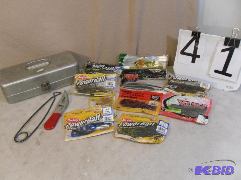lot 41 image: Small Metal Tackle Box with Assorte...
