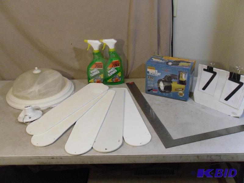lot 77 image: 2 New Bottles of Wheel Cleaner, New...
