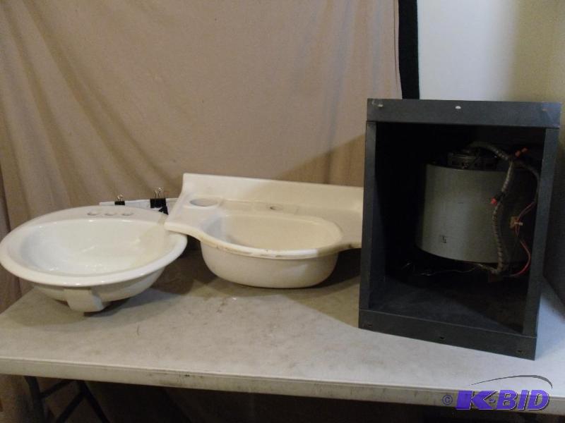 lot 81 image: Industrial Fan (Marked 277 Volt) wi...