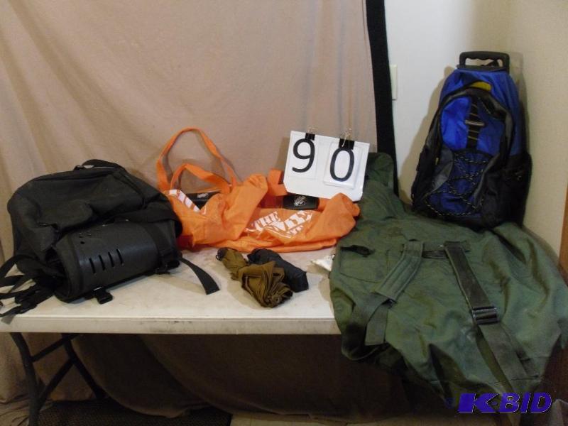 lot 90 image: Army Bag, 2 Home Depot Sacks, Backp...