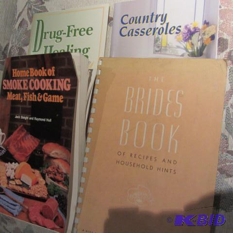 lot 100 image: Cookbooks, Appliances