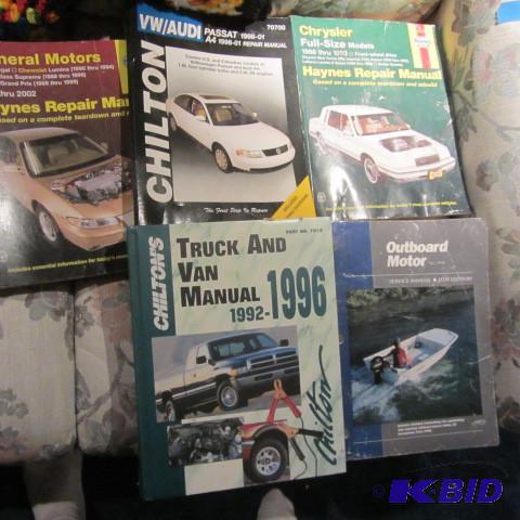 lot 115 image: Chilton Manuals