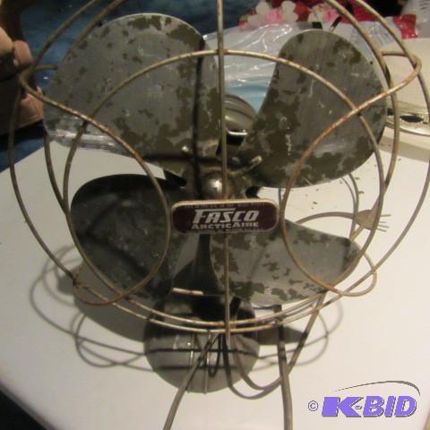 lot 118 image: Vintage Electric Fan