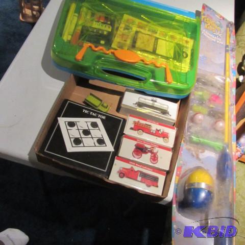 lot 125 image: Childrens Kits and Toys
