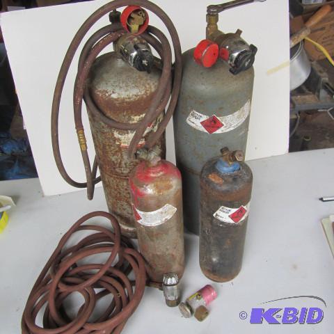 lot 129 image: Acetylene Tanks