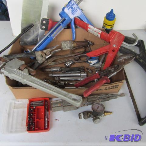 lot 142 image: Pipe Wrench, Tools