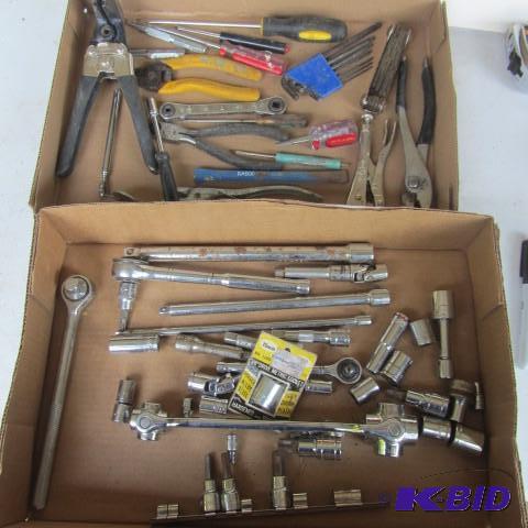 lot 154 image: Sockets, Vise Grips, Tools