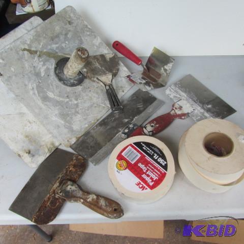 lot 156 image: Drywall Tools