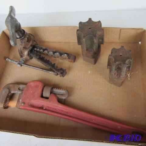 lot 158 image: Plumbing Tools