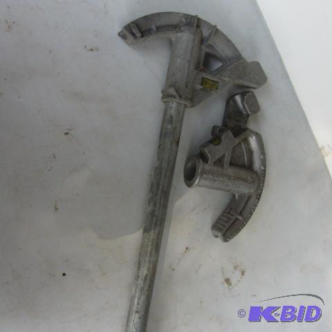 lot 171 image: Pipe Benders