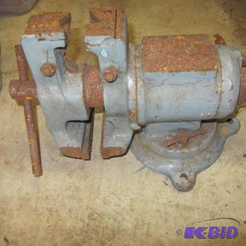 lot 201 image: Shop Vise