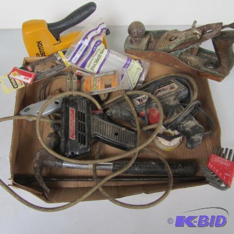 lot 23 image: Plane, Stapler, Knives